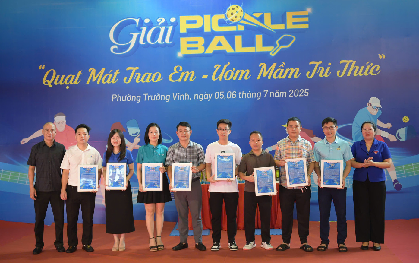 Ban tổ chức trao thư cảm ơn tới các nhà tài trợ, đơn vị đồng hành cùng giải đấu. Ban tổ chức trao thư cảm ơn tới các nhà tài trợ, đơn vị đồng hành cùng giải đấu.