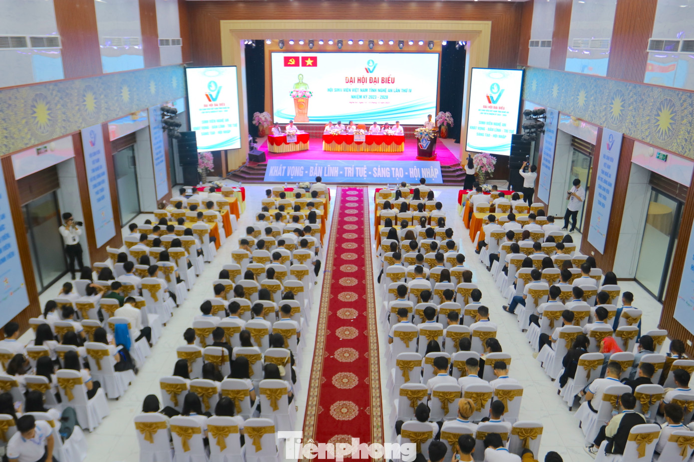 Toàn cảnh Đại hội Toàn cảnh Đại hội