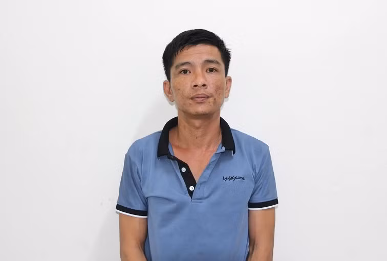 Lê Quang Vũ tại cơ quan công an. Lê Quang Vũ tại cơ quan công an.