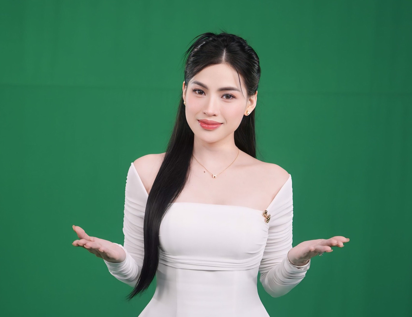 KOL Võ Hà Linh gửi tâm tư, nguyện vọng của mình đến Đại hội Hội LHTN Nghệ An nhiệm kỳ 2024-2029. KOL Võ Hà Linh gửi tâm tư, nguyện vọng của mình đến Đại hội Hội LHTN Nghệ An nhiệm kỳ 2024-2029.