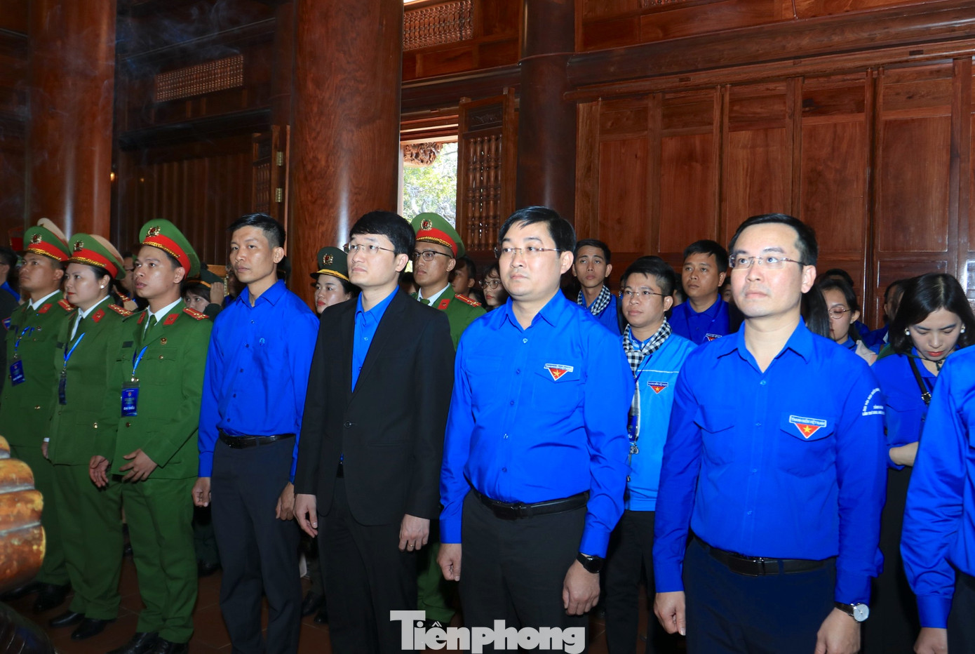 Dự chuỗi chương trình có anh Bùi Minh Tuấn - Ủy viên Ban Thường vụ, Trưởng ban Tổ chức T.Ư Đoàn; anh Trần Linh - Phó Bí thư Tỉnh Đoàn Nghệ An; anh Nguyễn Hoài Nam - Phó Bí thư Tỉnh Đoàn Hà Tĩnh cùng các ban chuyên môn T.Ư Đoàn và 100 đại biểu là cán bộ đoàn viên tiêu biểu nhận giải thưởng Lý Tự Trọng năm 2024. Dự chuỗi chương trình có anh Bùi Minh Tuấn - Ủy viên Ban Thường vụ, Trưởng ban Tổ chức T.Ư Đoàn; anh Trần Linh - Phó Bí thư Tỉnh Đoàn Nghệ An; anh Nguyễn Hoài Nam - Phó Bí thư Tỉnh Đoàn Hà Tĩnh cùng các ban chuyên môn T.Ư Đoàn và 100 đại biểu là cán bộ đoàn viên tiêu biểu nhận giải thưởng Lý Tự Trọng năm 2024.