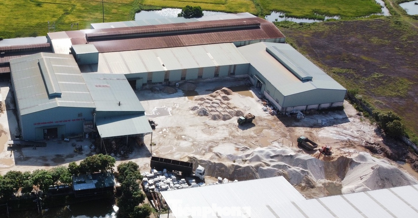 Công ty chuyên sản xuất bột đá mịn. Công ty chuyên sản xuất bột đá mịn.