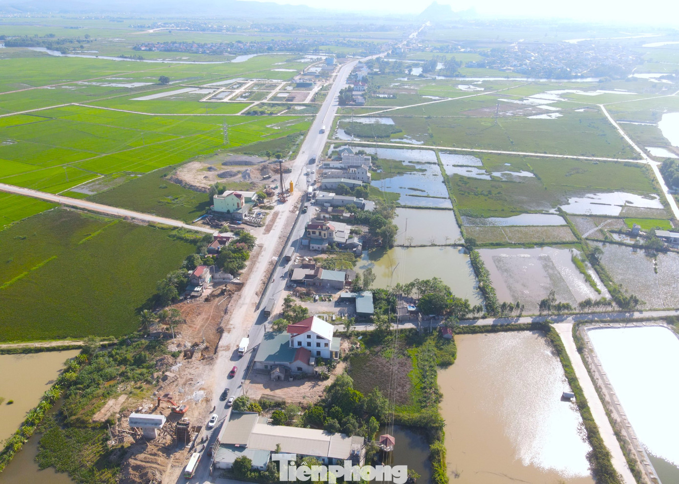 Được biết, Bộ GTVT đã gia hạn các gói thầu hoàn thành trong tháng 11. Với thực trạng hiện nay, các gói thầu khó có thể đạt tiến độ như kỳ vọng.