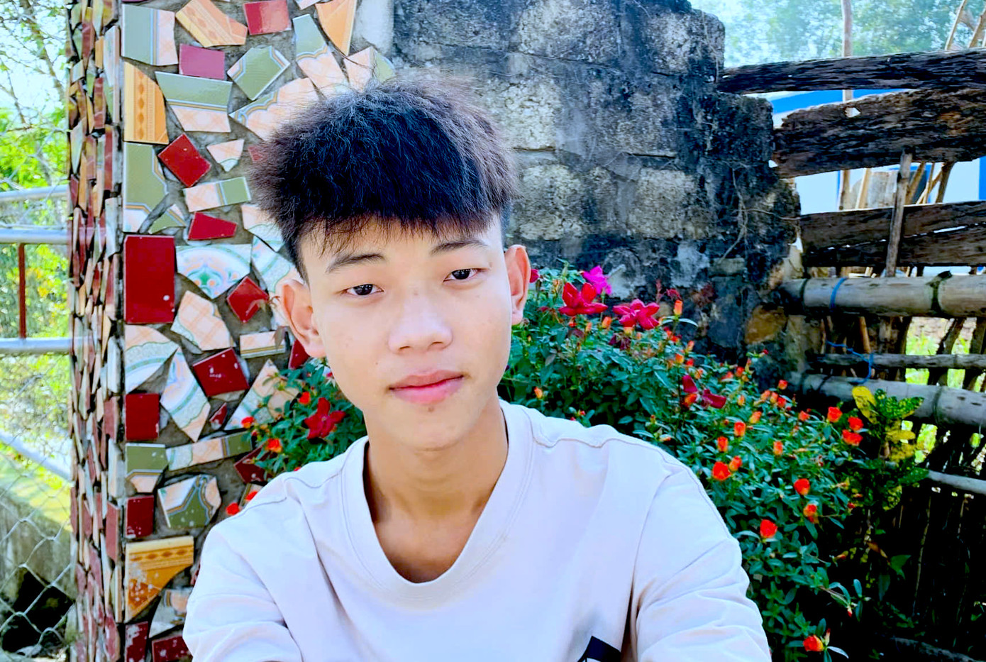 Thuộc diện tạm hoãn nhập ngũ nhưng Trần Phúc Trung đã làm đơn tình nguyện tham gia nghĩa vụ quân sự.