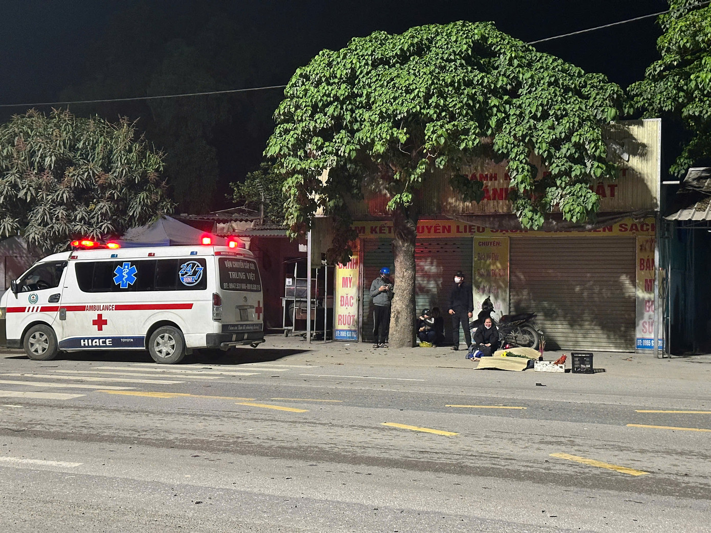 Vụ tai nạn tại xã Hưng Tây (Hưng Nguyên, Nghệ An) đã khiến 1 người đàn ông tử vong tại chỗ.