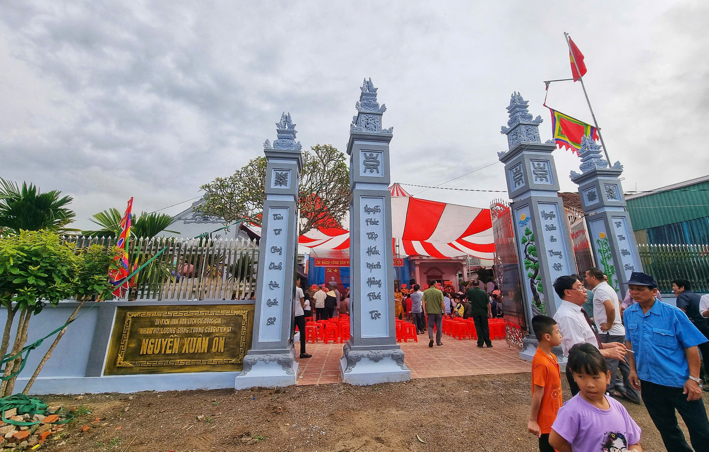 Nhà thờ cụ Nguyễn Xuân Ôn là một trong những di tích lịch sử quốc gia, trở thành địa chỉ tâm linh của người dân trong vùng. Nhà thờ cụ Nguyễn Xuân Ôn là một trong những di tích lịch sử quốc gia, trở thành địa chỉ tâm linh của người dân trong vùng.