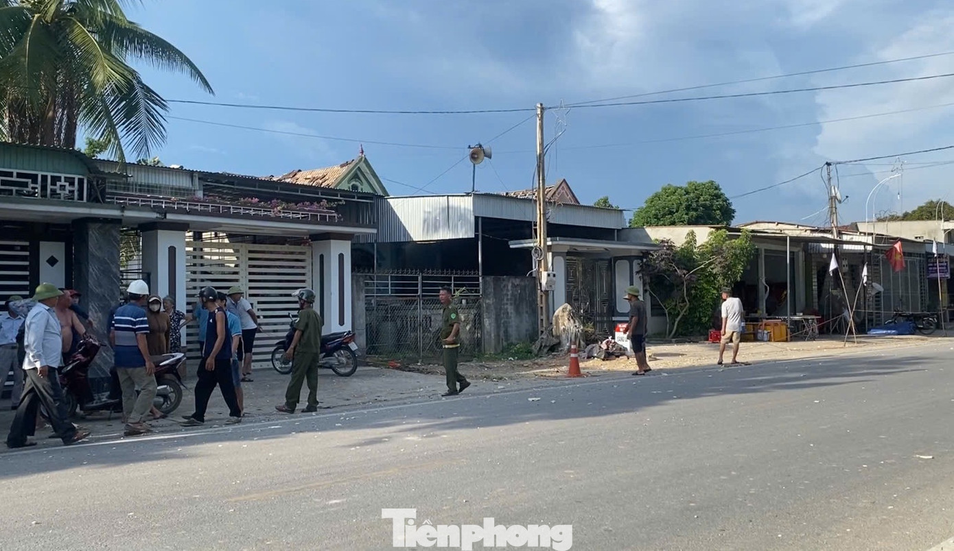 Cơ quan chức năng phong tỏa hiện trường để tiếp tục điều tra vụ nổ xảy ra vào ngày 29/8.