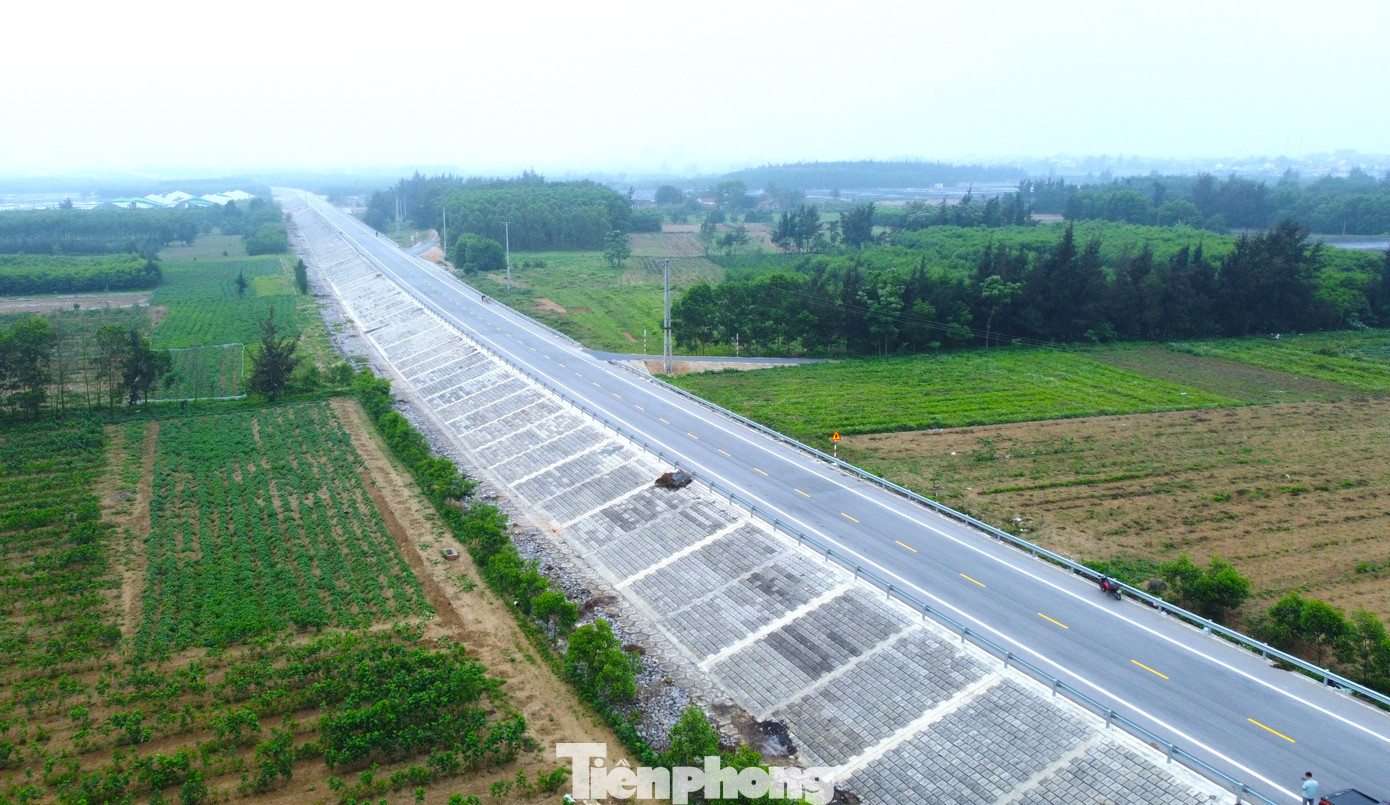 Đây được xem là công trình trọng điểm trên địa bàn tỉnh Nghệ An, góp phần hoàn thiện mạng lưới giao thông của toàn tỉnh nói riêng và hệ thống giao thông đường bộ ven biển của cả nước nói chung. Dự án kết nối thuận lợi các vùng kinh tế trọng điểm của khu vực từ Thanh Hoá đến Nghệ An; tạo tiền đề để phát triển mạnh mẽ các lĩnh vực kinh tế - xã hội - du lịch của tỉnh Nghệ An, đặc biệt là khu trung tâm TP. Vinh và Cửa Lò, đáp ứng và giải quyết trực tiếp nhu cầu đi lại, di chuyển của nhân dân trong vùng.