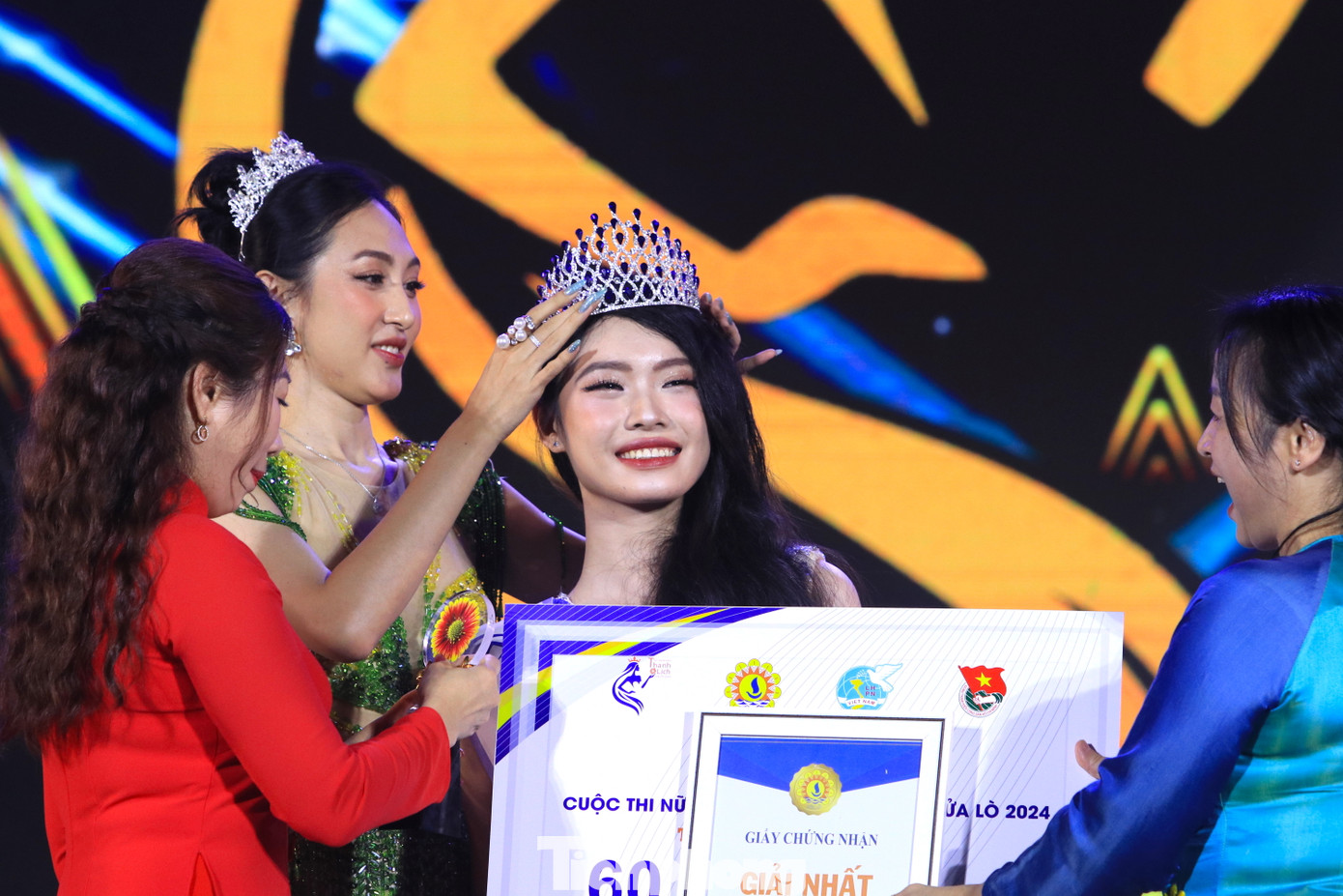 Thí sinh đạt giải Nhất cuộc thi mang số báo danh 16 - Phùng Linh Linh (SN 2007, phường Nghi Thu, thị xã Cửa Lò).