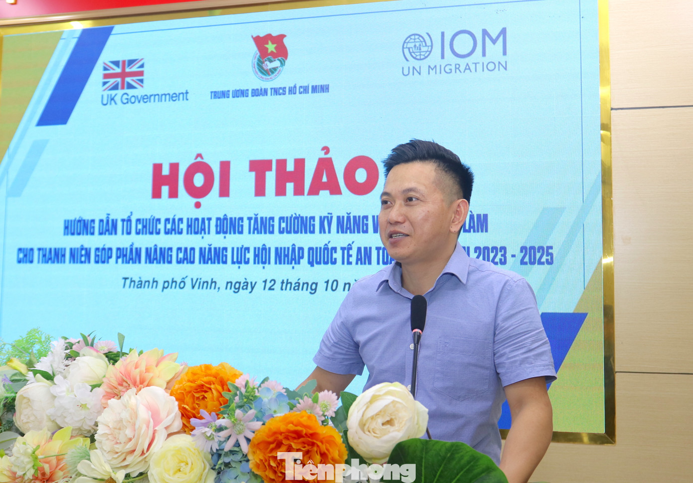 Anh Cao Xuân Thảo - Phó Chủ tịch thường trực Hội LHTN Việt Nam tỉnh Nghệ An, Trưởng ban Phong trào Tỉnh Đoàn Nghệ An phát biểu tại hội thảo. Anh Cao Xuân Thảo - Phó Chủ tịch thường trực Hội LHTN Việt Nam tỉnh Nghệ An, Trưởng ban Phong trào Tỉnh Đoàn Nghệ An phát biểu tại hội thảo.