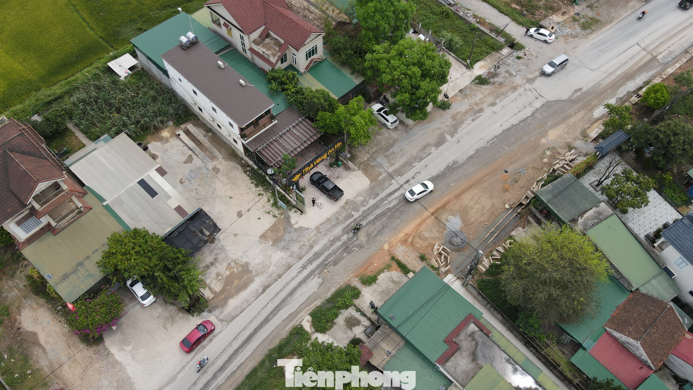 Do vướng mặt bằng, dự án chậm tiến độ và liên tục được gia hạn. Do vướng mặt bằng, dự án chậm tiến độ và liên tục được gia hạn.