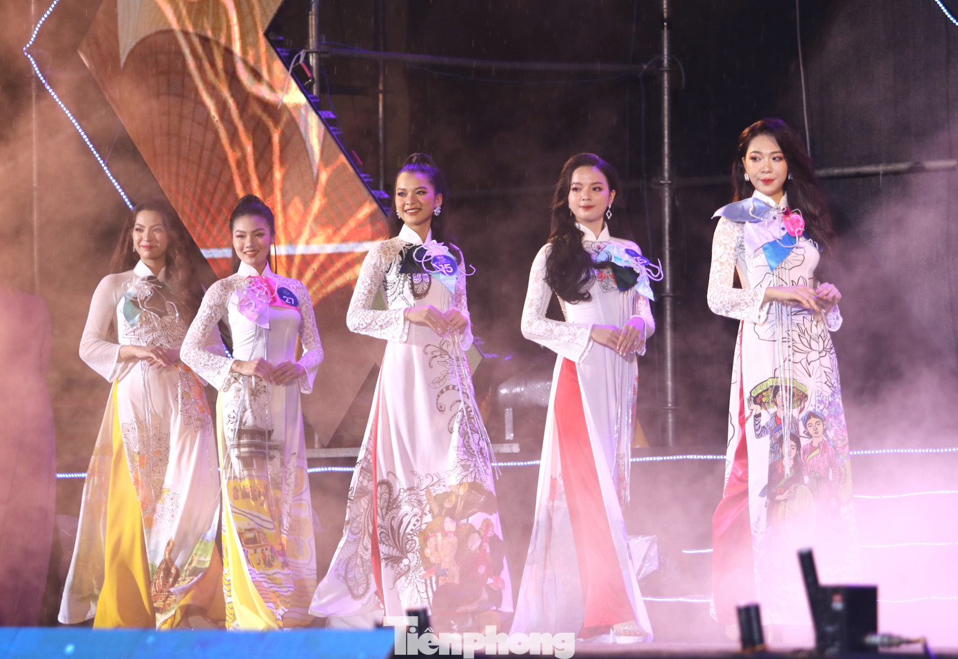 Từ khi phát động, Ban tổ chức đã nhận được 180 hồ sơ đăng ký tham gia. Trải qua các vòng thi sơ khảo, Ban tổ chức đã lựa chọn 52 thí bước tới Vòng chung khảo với ba nội dung thi: Kiểm tra nhân trắc học, catwalk và ứng xử. Sau vòng chung khảo, ban tổ chức đã tìm ra 19 thí sinh xuất sắc để bước tiếp vào vòng Chung kết.