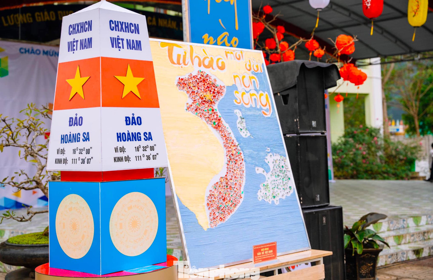 Những cột mốc chủ quyền Việt Nam cùng mô hình bản đồ Việt Nam sẽ giúp các em học sinh hiểu thêm về biên giới biển đảo, thêm yêu đất nước.