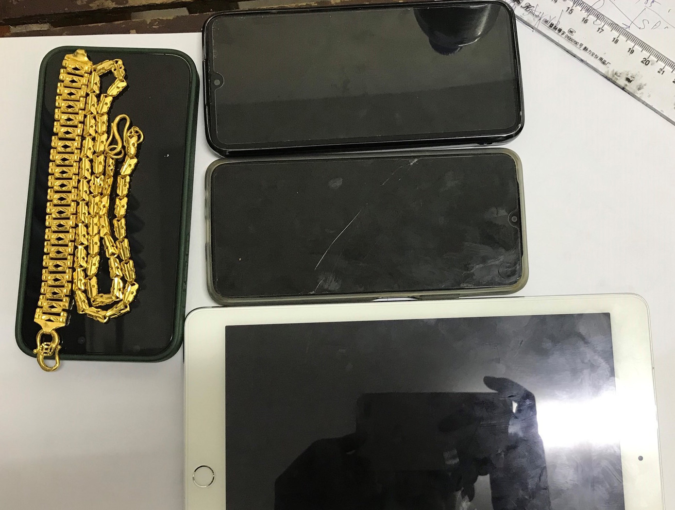 Tang vật công an thu giữ.