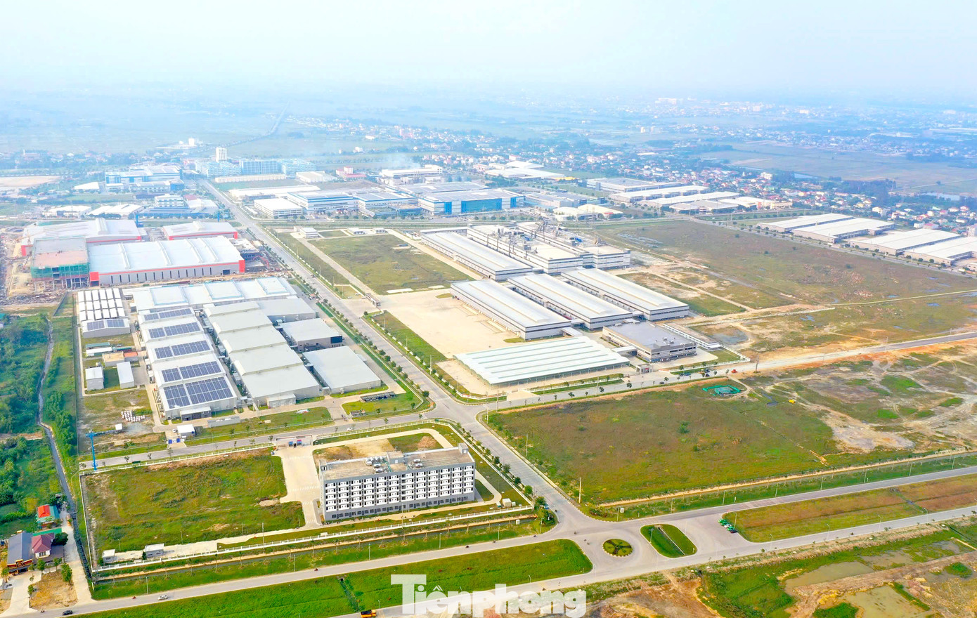 VSIP là một trong những dự án FDI thành công của tỉnh Nghệ An và trở thành dự án trọng điểm với kỳ vọng sẽ tạo ra một cú đột phá lớn. VSIP là một trong những dự án FDI thành công của tỉnh Nghệ An và trở thành dự án trọng điểm với kỳ vọng sẽ tạo ra một cú đột phá lớn.