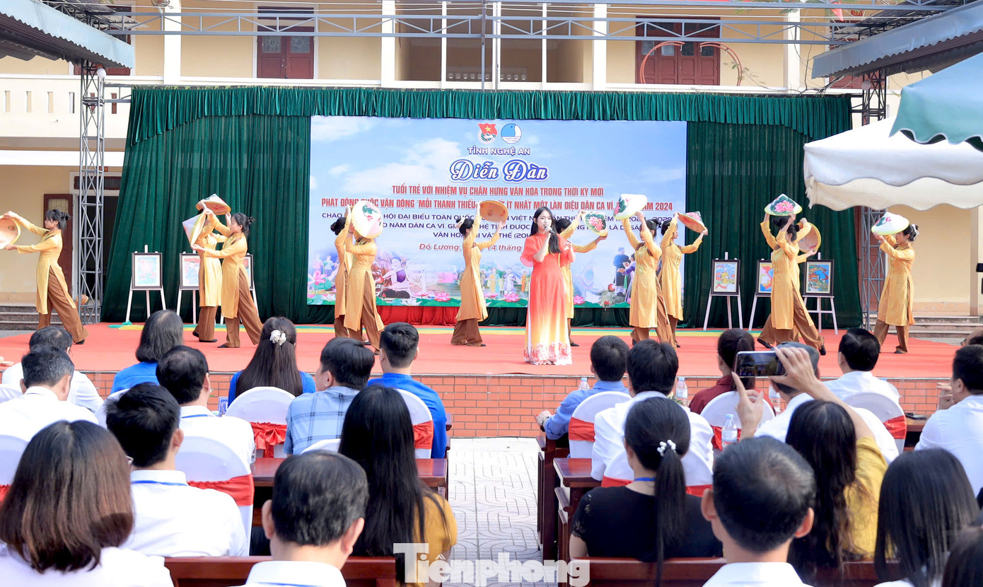 Nhân kỷ niệm 10 năm di sản dân ca Ví, Giặm Nghệ Tĩnh được UNESCO vinh danh công nhận là di sản phi vật thể đại diện của nhân loại, ngày 14/11 Ban Thường vụ Tỉnh Đoàn Nghệ An tổ chức Diễn đàn “Tuổi trẻ với nhiệm vụ chấn hưng văn hóa trong thời kỳ mới” chủ đề “Thanh thiếu nhi Nghệ An với dân ca Ví, Giặm Nghệ Tĩnh” tại trường THPT Đô Lương 3 (huyện Đô Lương, Nghệ An).