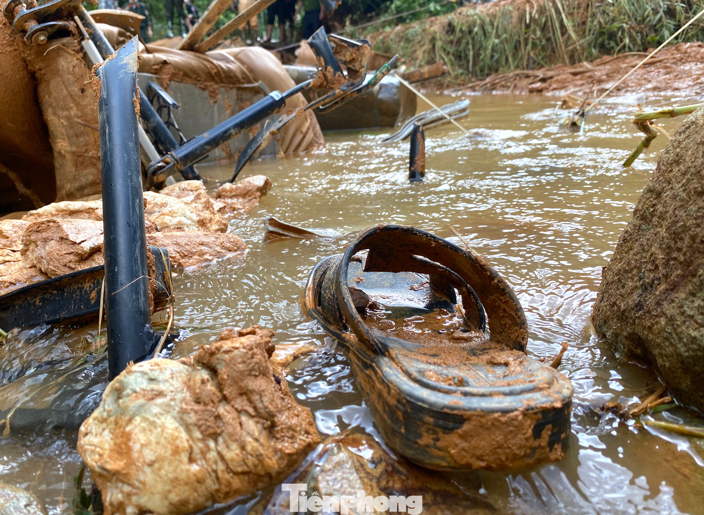 Theo thống kê từ huyện Nguyên Bình, vụ sạt lở ở Khuổi Ngọa khiến hơn 30 người chết và mất tích. Cơ quan chức năng đã tìm thấy 29 người tử vong. Ngoài ra còn khoảng 7 nạn nhân đang mất tích.