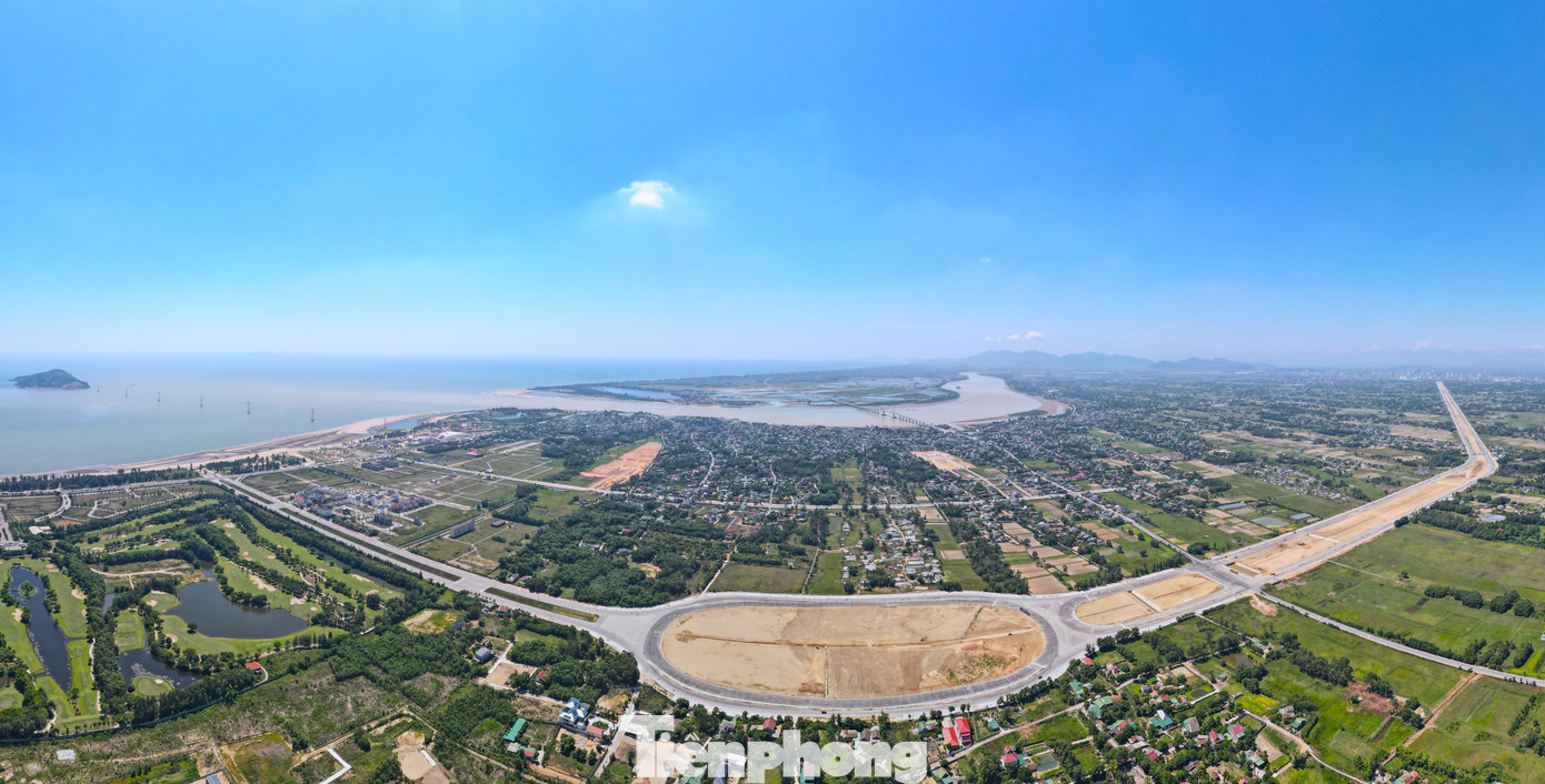 Tuyến đại lộ Vinh - Cửa Lò có tổng chiều dài 10,8km được đầu tư giai đoạn 2 hơn 1,4 nghìn tỷ đồng.