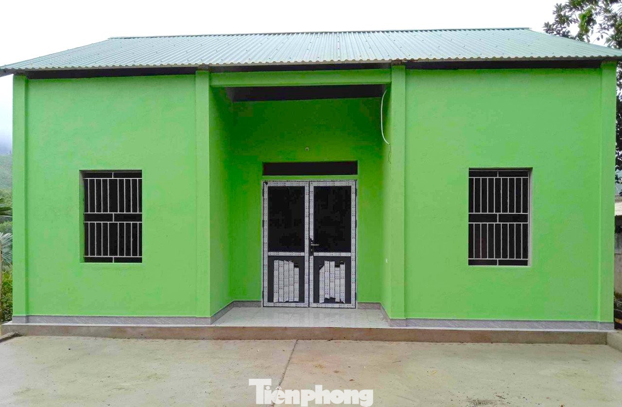 Hiện căn nhà mới đã được xây dựng hoàn thiện và bàn giao cho gia đình em Phon vào ở ổn định.