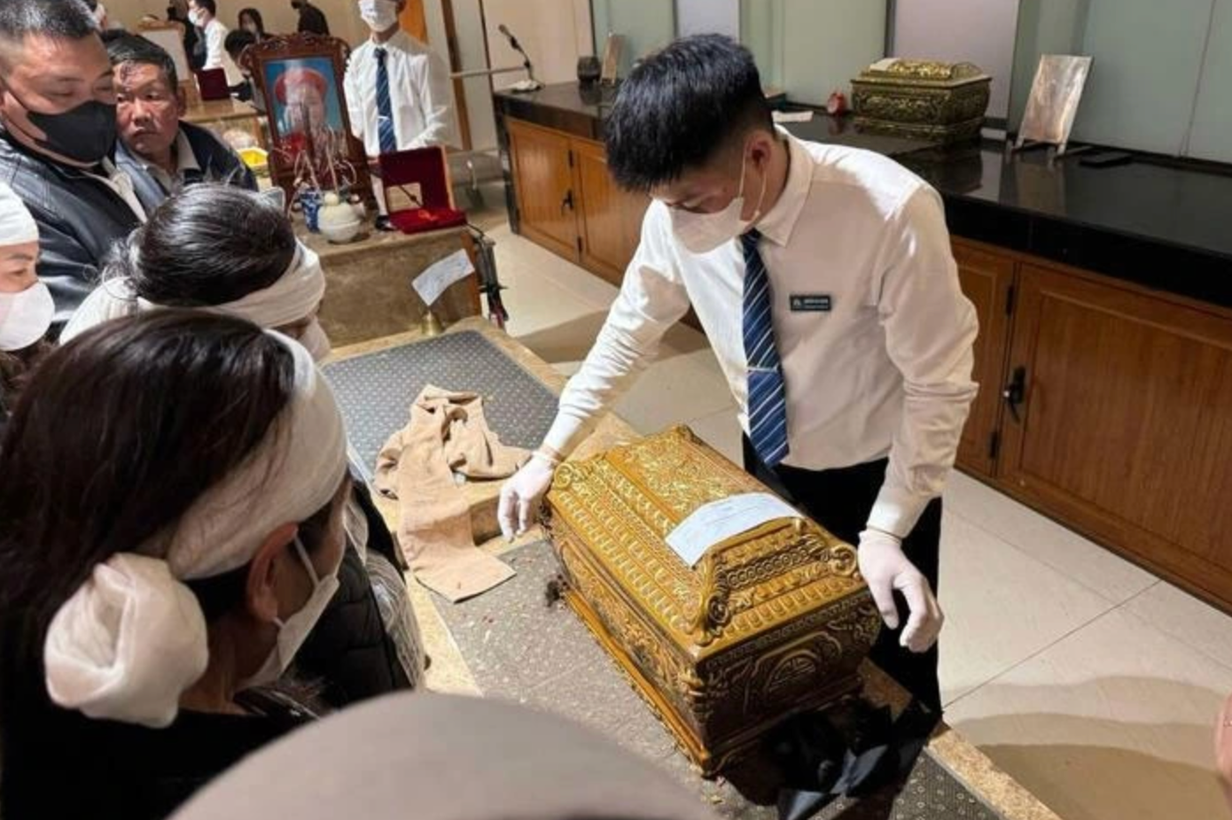 Ảnh cắt từ video clip. Ảnh cắt từ video clip.