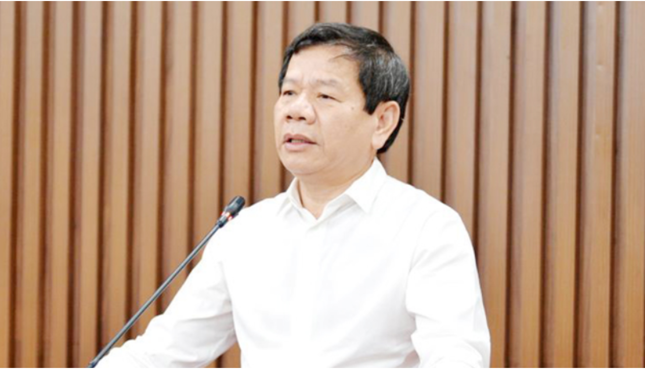 Bị can Đặng Văn Minh, cựu Giám đốc Sở Giao thông Vận tải, sau là Chủ tịch UBND tỉnh Quảng Ngãi. Bị can Đặng Văn Minh, cựu Giám đốc Sở Giao thông Vận tải, sau là Chủ tịch UBND tỉnh Quảng Ngãi.