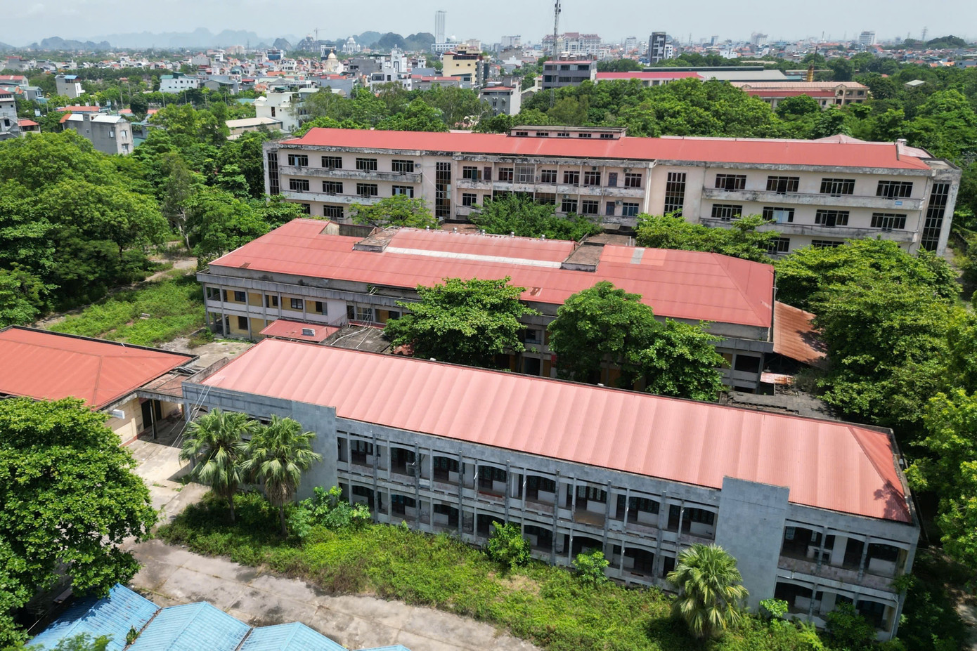 Khu Bệnh viện Sản nhi cũ nhìn từ trên cao. Ảnh: N.B Khu Bệnh viện Sản nhi cũ nhìn từ trên cao. Ảnh: N.B