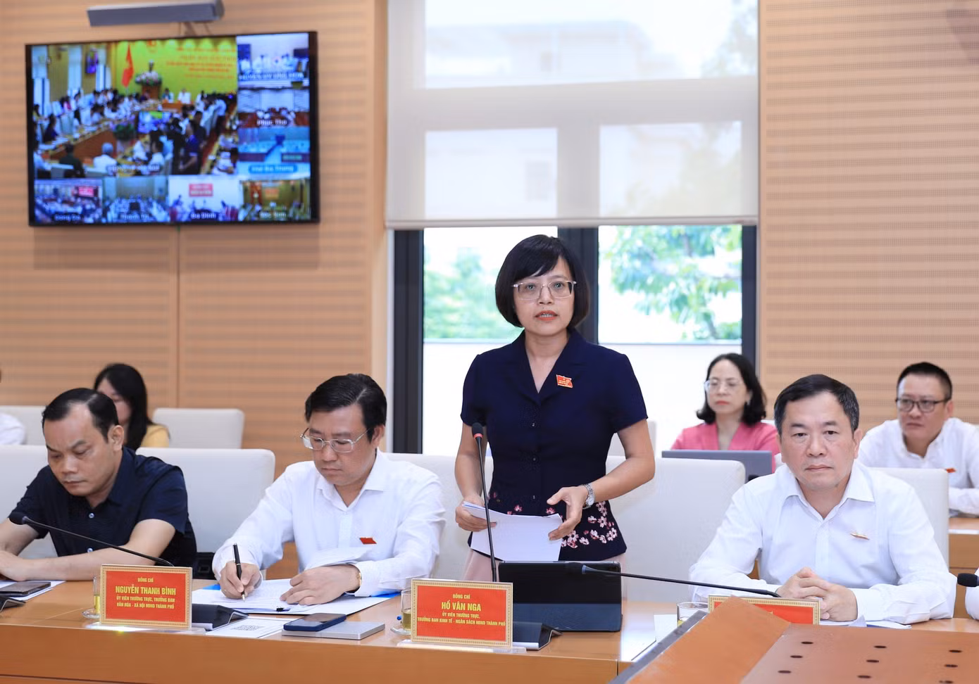 Đại biểu Hồ Vân Nga, Trưởng ban Kinh tế - Ngân sách HĐND thành phố