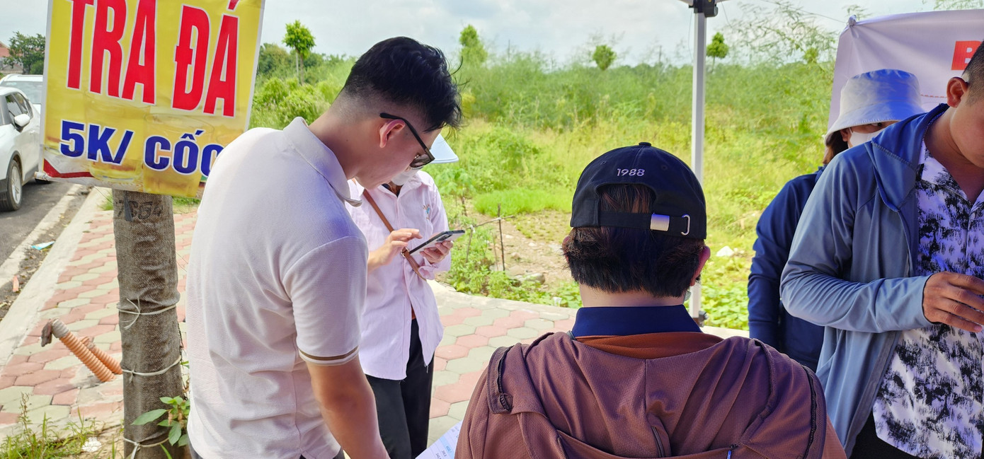 Hiện tại đã có nhiều công ty bất động sản hoạt động tại lô đất vừa trúng đấu giá