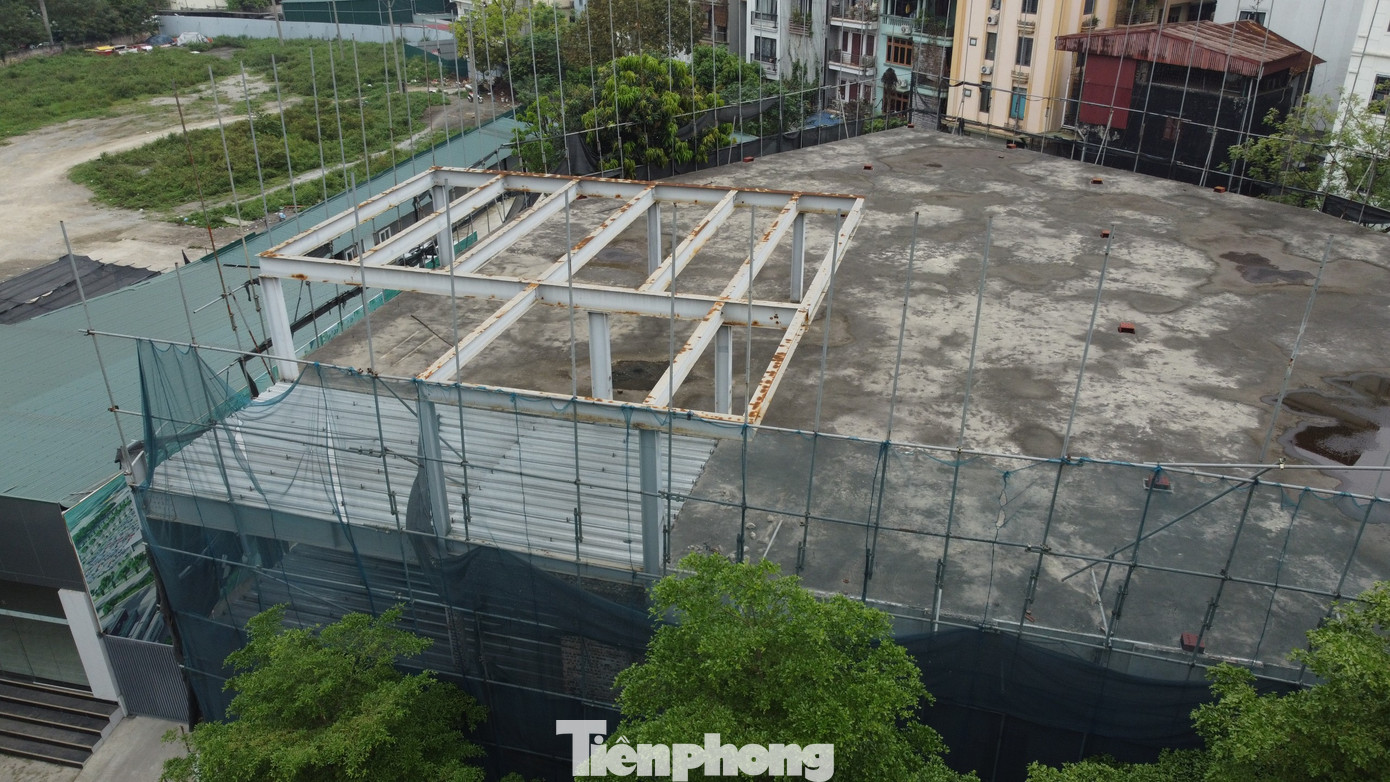 Hiện nay công trình đã bỏ hoang, không còn dấu hiệu thi công