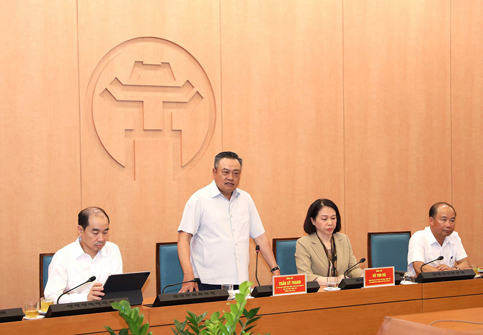 Chủ tịch UBND TP Hà Nội Trần Sỹ Thanh – Trưởng ban Chỉ đạo công tác an toàn thực phẩm phát biểu tại hội nghị. Ảnh: Thanh Bình