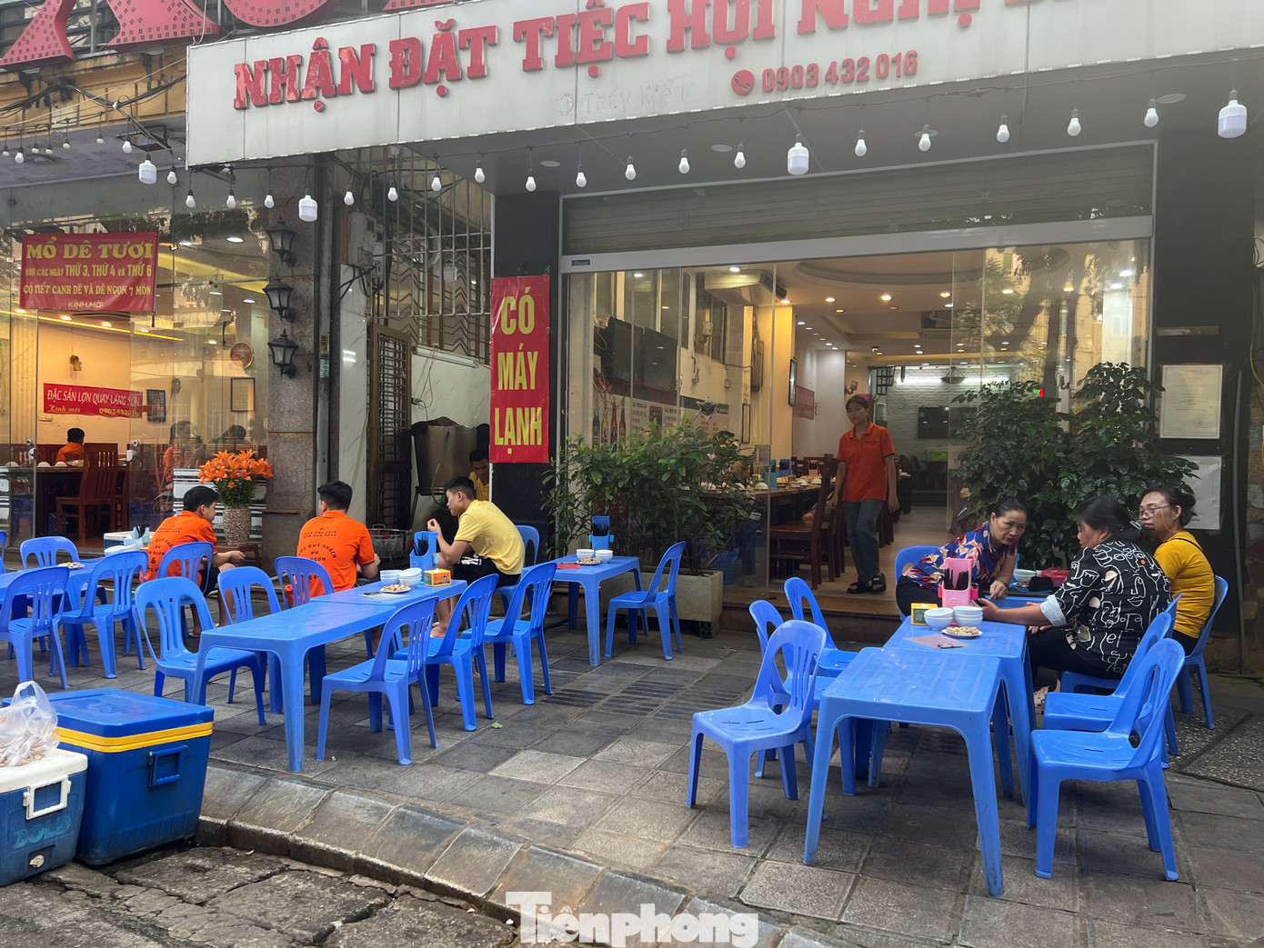 Nhân viên tại quán cho biết, đến thời điểm này khách năm nay chậm hơn so với các dịp nghỉ lễ trước đó