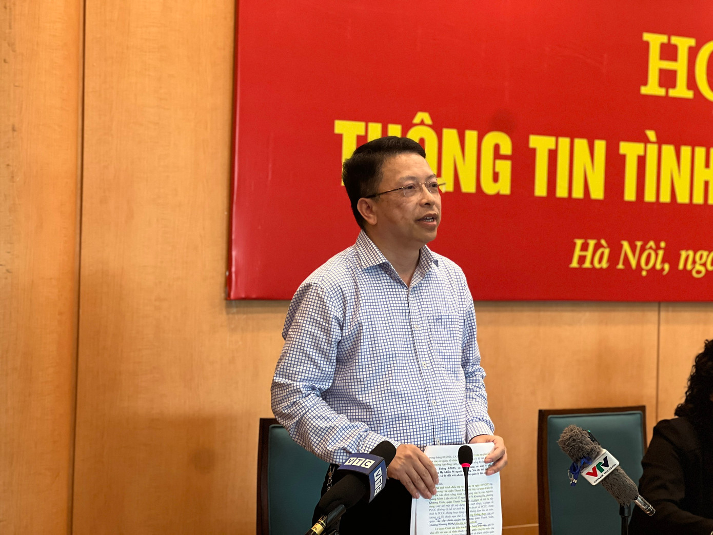 Thiếu tướng Nguyễn Hồng Ky, Phó Giám đốc Công an TP Hà Nội thông tin tại buổi họp báo.