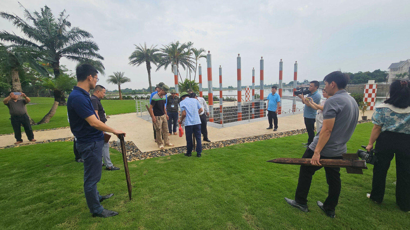 Cơ quan chức năng nhận bàn giao mốc giới Cơ quan chức năng nhận bàn giao mốc giới