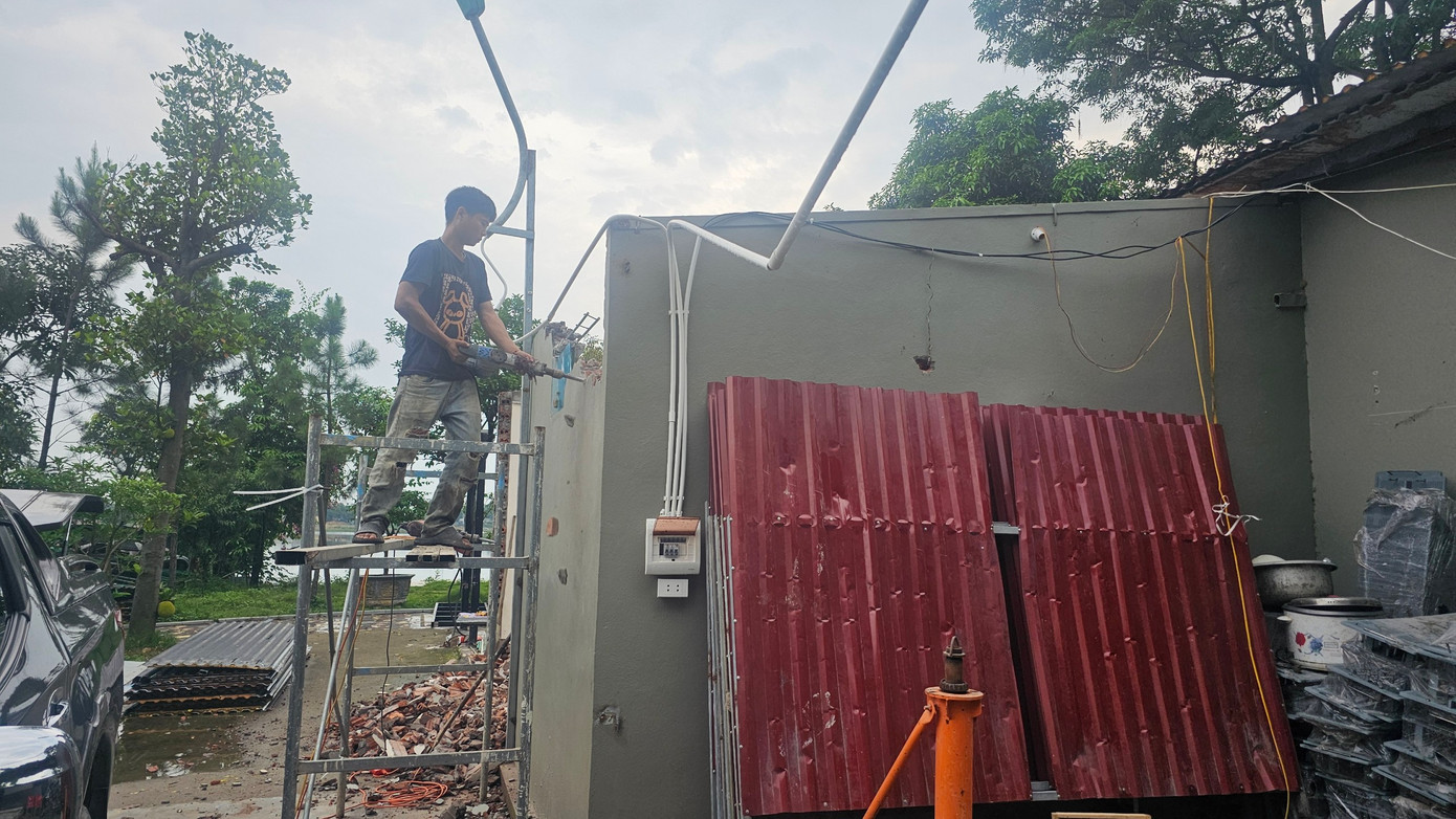 Phần diện tích lấn chiếm bị tháo dỡ Phần diện tích lấn chiếm bị tháo dỡ