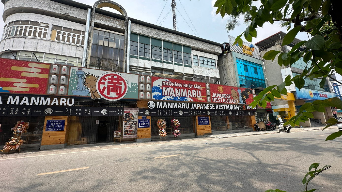 Đại diện của Sở Xây dựng Hà Nội cho biết, quỹ nhà đang được quản lý theo quy định của Luật Quản lý, sử dụng tài sản công 2017, Nghị định số 151/2017/NĐ-CP ngày 26/12/2017... và Quyết định số 32/2012/QĐ-UBND ngày 12/11/2012 của UBND thành phố (quy định về quản lý, sử dụng quỹ nhà thuộc sở hữu Nhà nước sử dụng vào mục đích kinh doanh dịch vụ trên địa bàn thành phố Hà Nội). Tuy nhiên, Chính phủ chưa có quy định cụ thể về việc quản lý sử dụng, khai thác đối với quỹ nhà này.