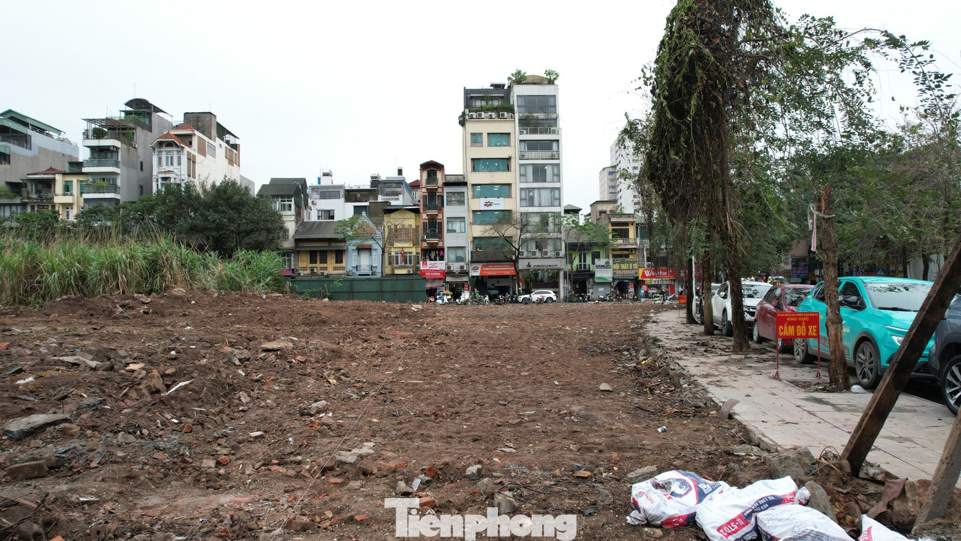 Công ty Thiên Bình có trụ sở tại số 94 Lò Đúc, người đại diện pháp luật là ông Đỗ Anh Dũng (góp 99% vốn), thời điểm này ông Dũng cũng là Chủ tịch Công ty cổ phần Tập đoàn Tân Hoàng Minh và hiện đã bị Bộ Công an khởi tố, bắt tạm giam.