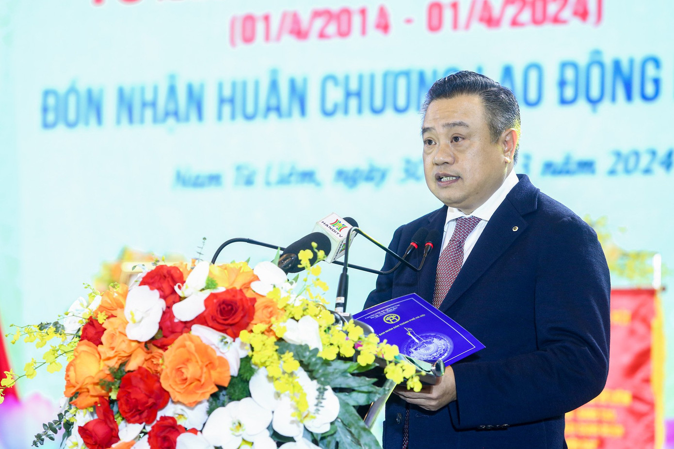 Chủ tịch UBND Thành phố Hà Nội Trần Sỹ Thanh phát biểu tại buổi lễ Chủ tịch UBND Thành phố Hà Nội Trần Sỹ Thanh phát biểu tại buổi lễ