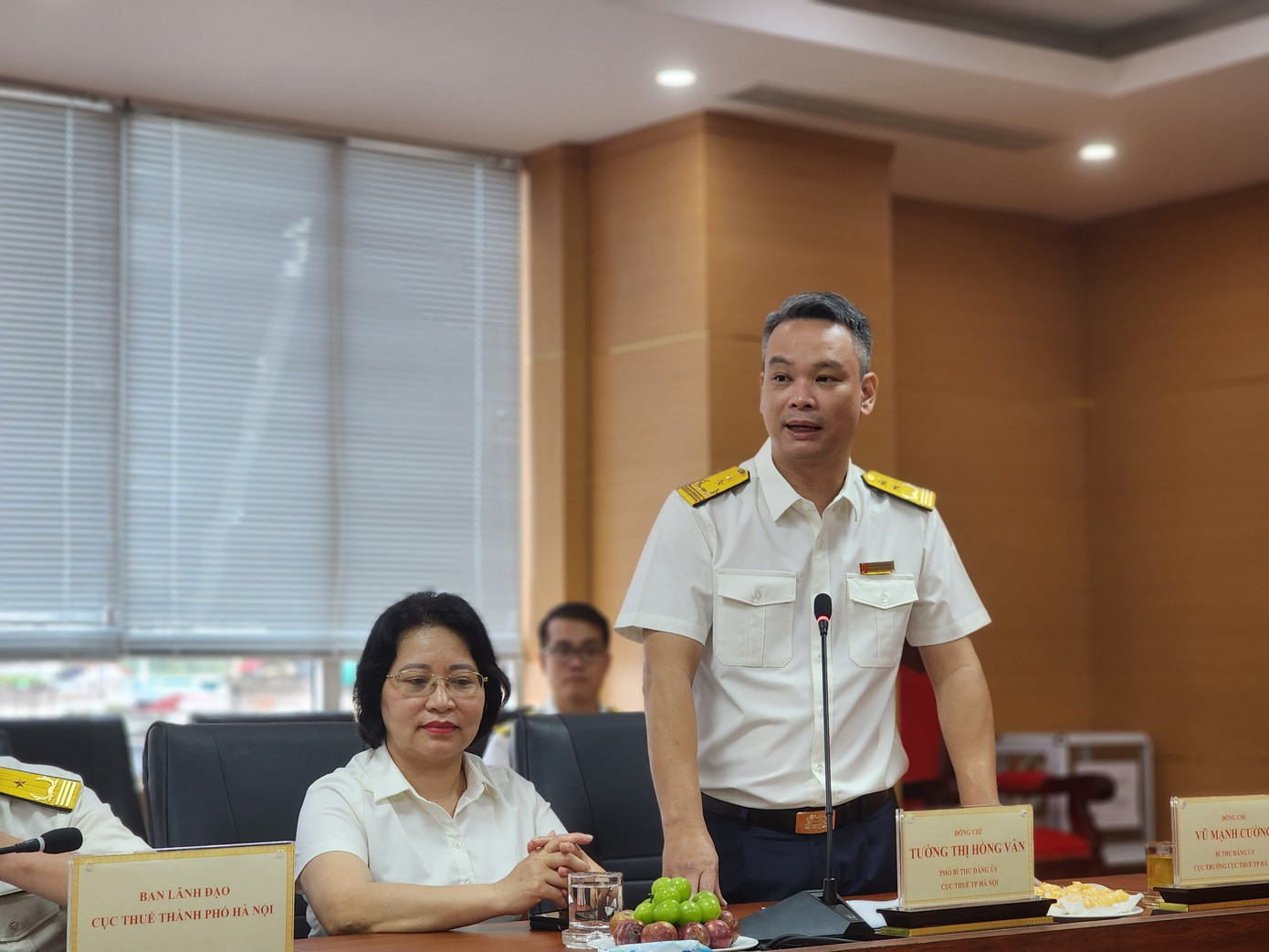 Ông Vũ Mạnh Cường, Cục trưởng Cục Thuế TP Hà Nội thông tin tại buổi gặp mặt