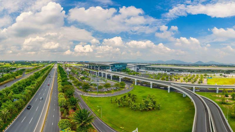 Cảnh quan Cảng Hàng không Quốc tế Nội Bài, một trong những động lực phát triển của khu đô thị mới Sóc Sơn.