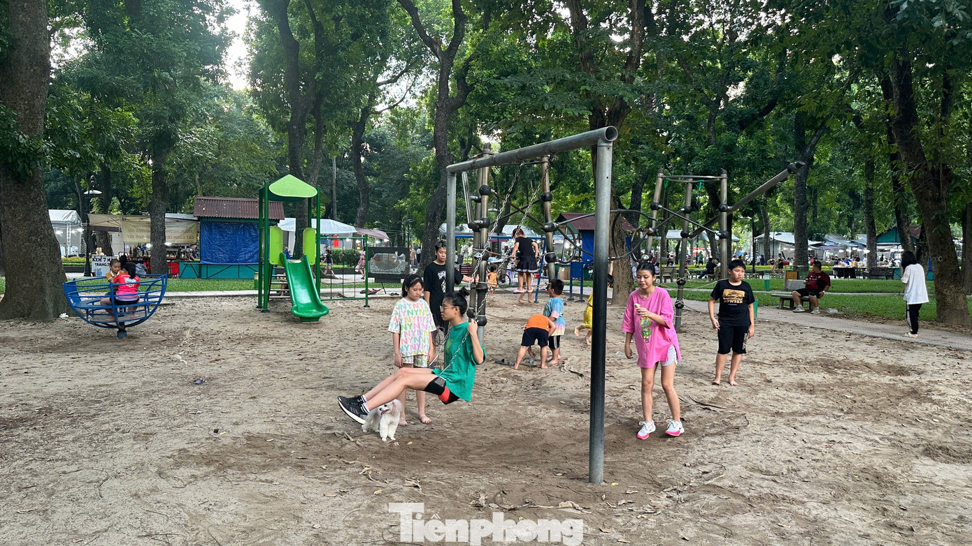 Thông thường, mỗi dịp nghỉ lễ, Công viên Thống Nhất là điểm đến của nhiều gia đình.