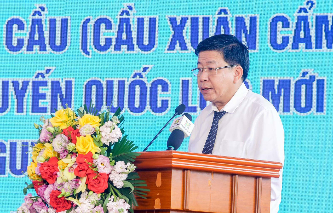 Phó Chủ tịch UBND thành phố Hà Nội Dương Đức Tuấn phát biểu tại buổi lễ