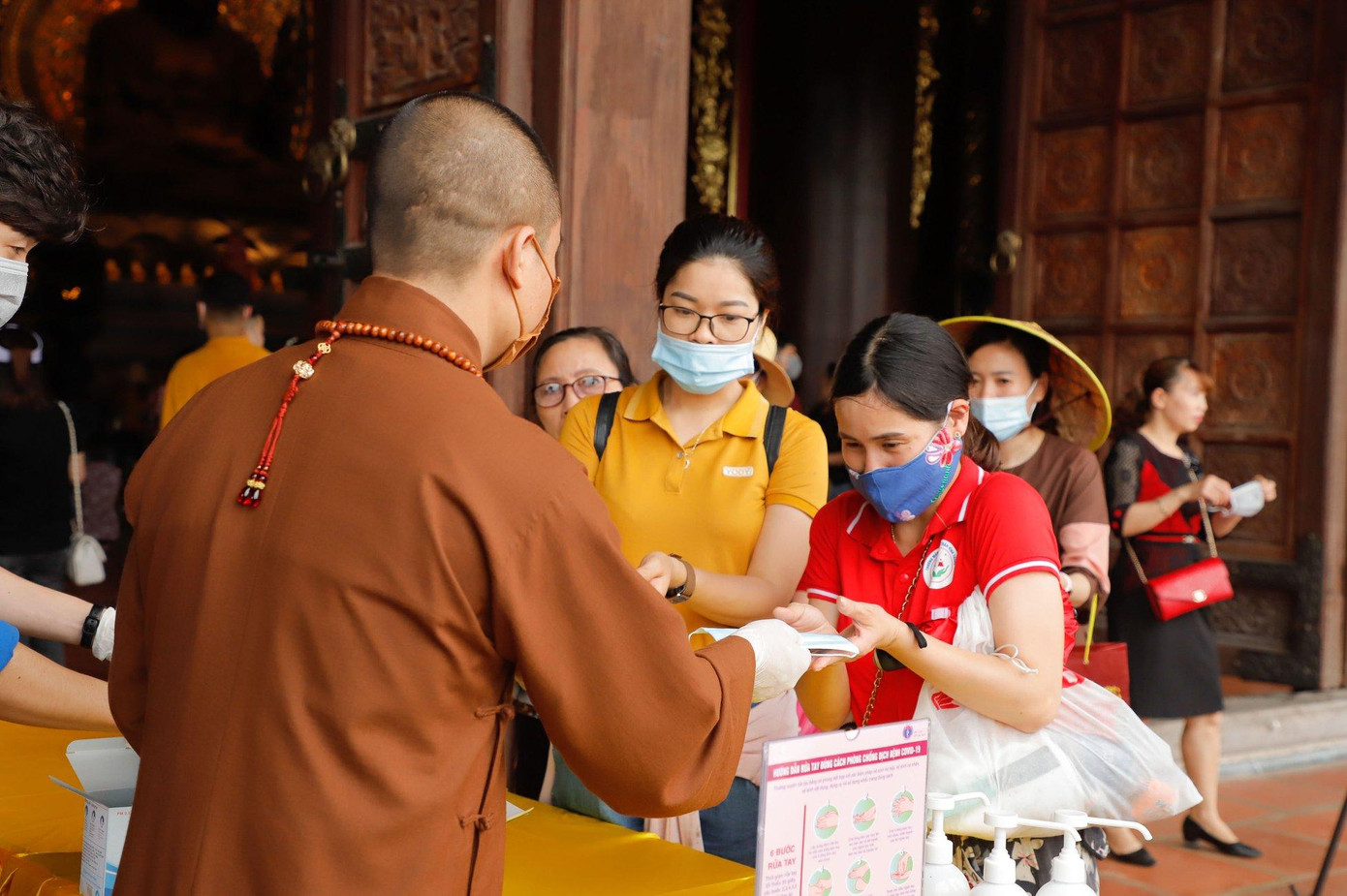 Yêu cầu Tăng Ni, Phật tử và bà con nhân dân tuân thủ các khuyến cáo phòng, chống dịch COVID-19