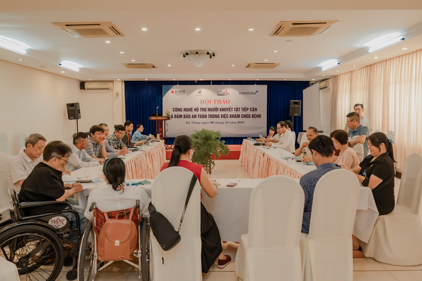 Một buổi đối thoại chính sách tại TP. Đà Nẵng vào tháng 10/2023 (Ảnh do nhóm dự án RMIT cung cấp). Một buổi đối thoại chính sách tại TP. Đà Nẵng vào tháng 10/2023 (Ảnh do nhóm dự án RMIT cung cấp).