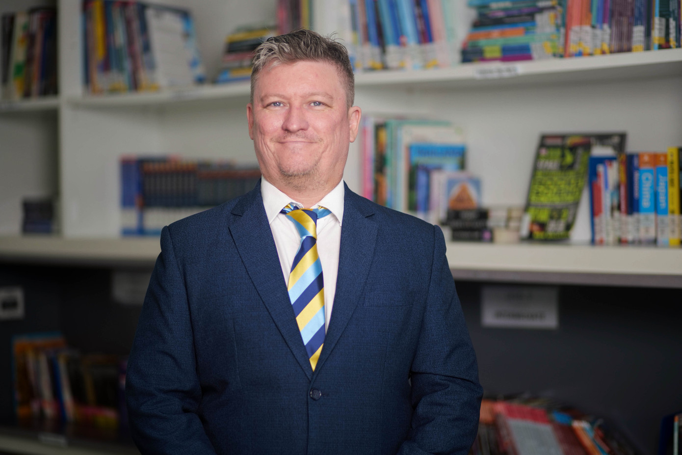 Ông Stuart Turner, Quản lý cấp cao chương trình Tiếng Anh học thuật (Trung tâm ngoại ngữ RMIT tại Đà Nẵng), Khoa Tiếng Anh và Chuyển tiếp đại học, Đại học RMIT Việt Nam.