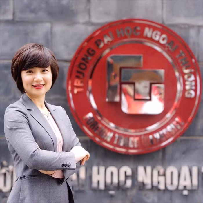 PGS.TS Phạm Thu Hương.