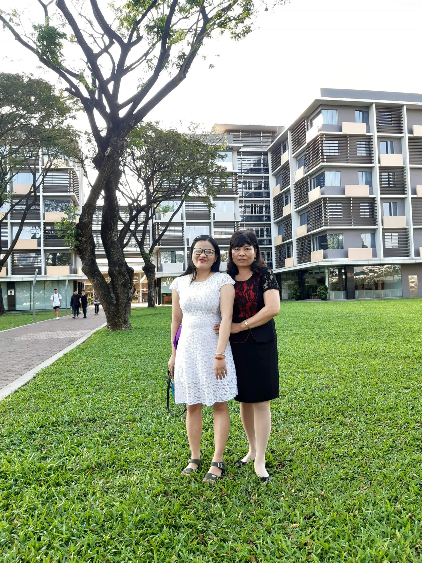 Loan và mẹ. (Hình: NVCC)