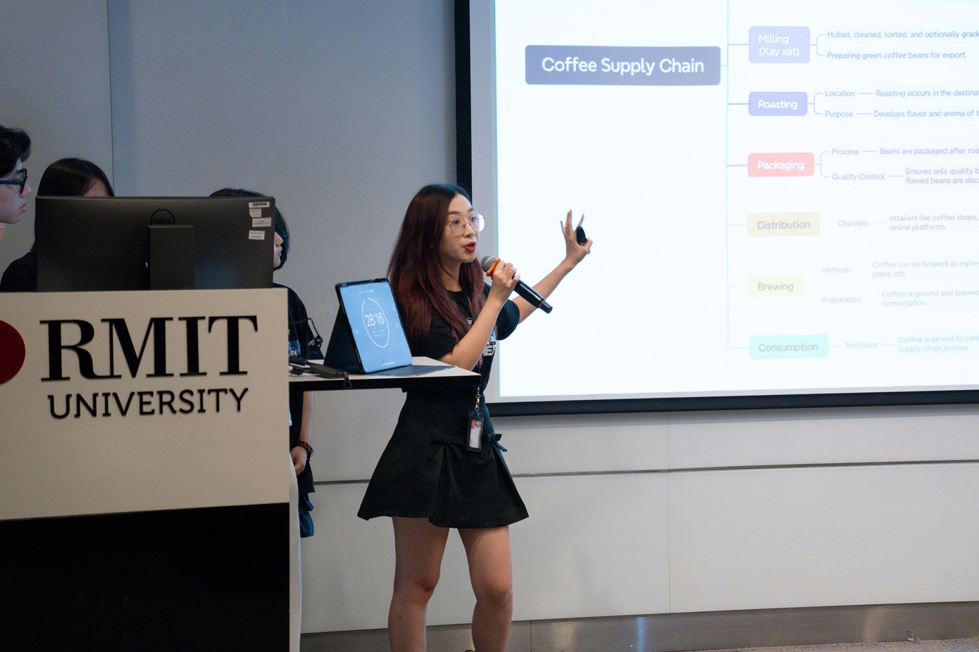 Thử thách tạo tác động bền vững.