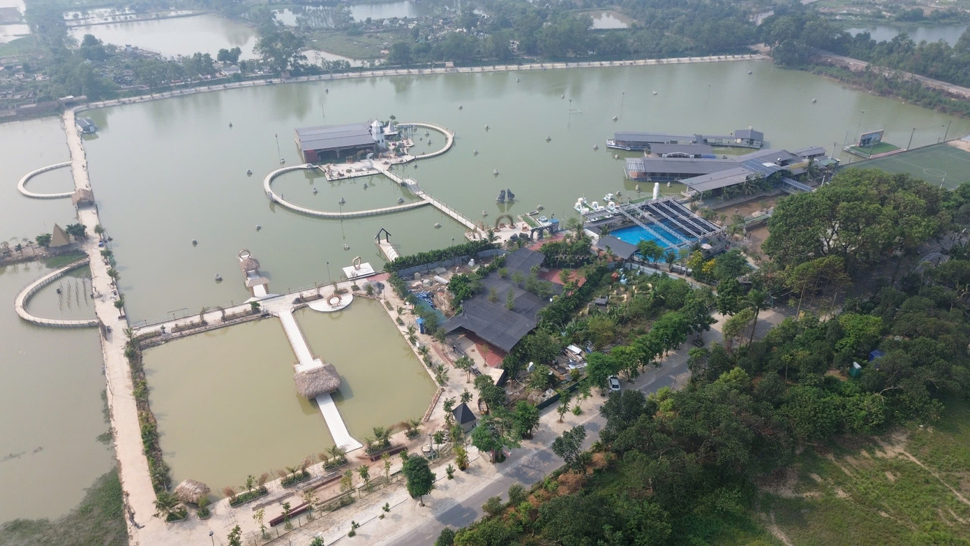 Một công trình vi phạm được xây dựng trên đất nông nghiệp tại huyện Đông Anh