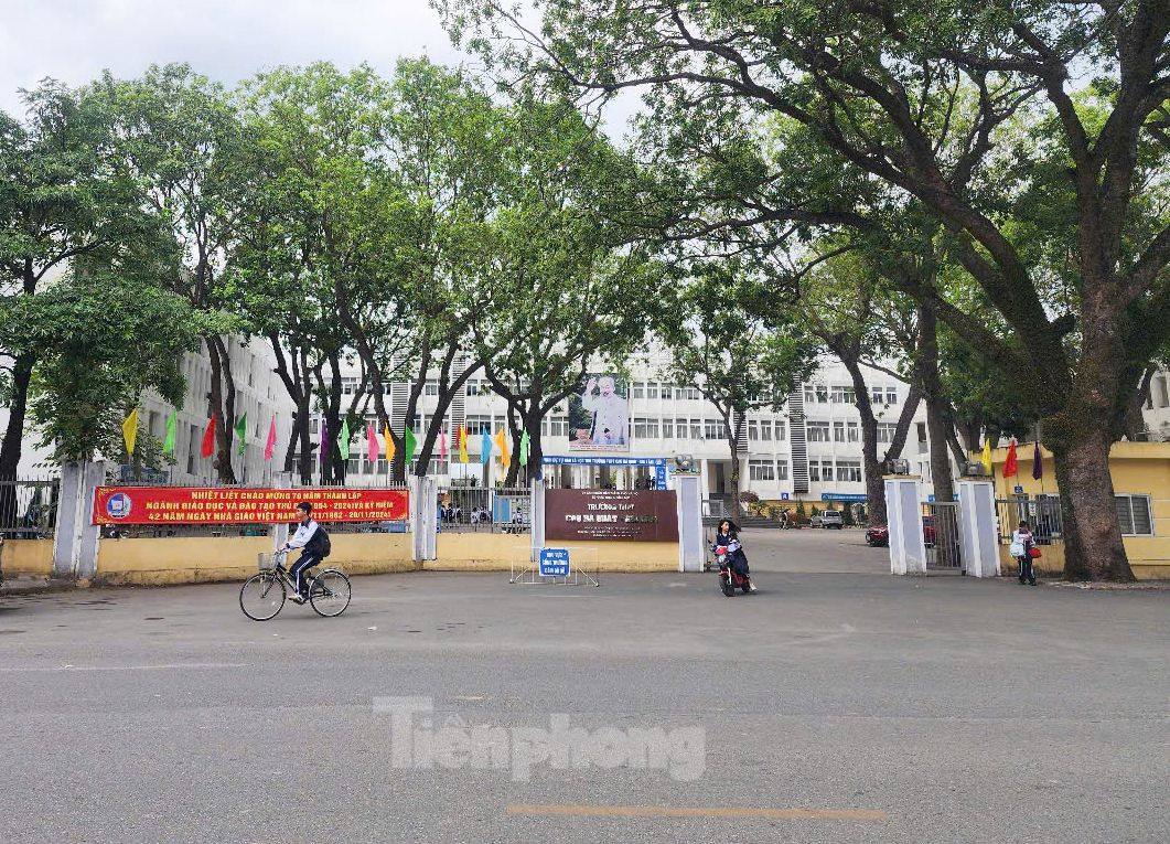 Trường THPT Cao Bá Quát (huyện Gia Lâm) là một trong 4 trường THPT tại Gia Lâm được thành phố ủy quyền xây dựng và cải tạo.