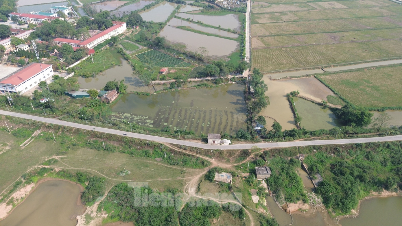 Được biết, dự án Nâng cấp, mở rộng tuyến đê Tả Tích kết hợp đường giao thông huyện Quốc Oai có tổng mức đầu tư là 135 tỷ đồng. Tuyến đê Tả Tích cải tạo nâng cấp có tổng chiều dài khoảng 10,3km.